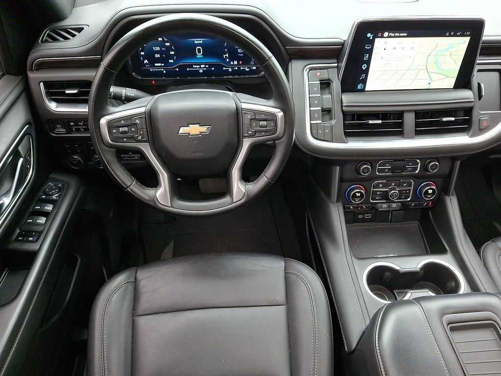 Used 2024 Chevrolet Suburban LT w/ Luxury Package AWD/4WD image 12