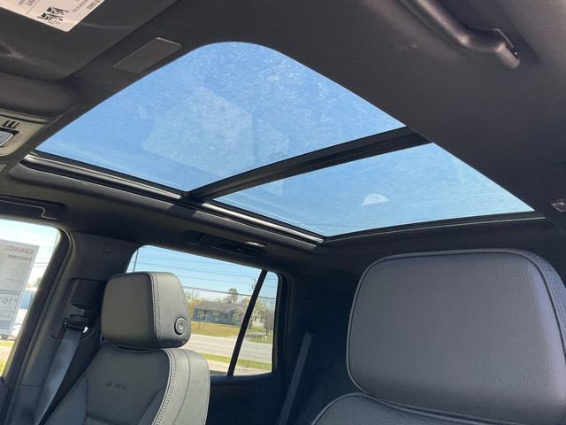 New 2026 GMC Yukon Denali w/ Sun & Power Step Package AWD/4WD image 6
