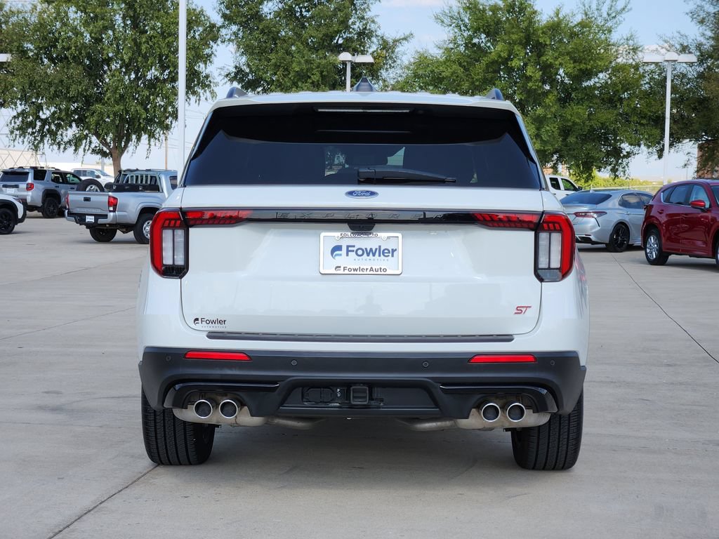 Used 2025 Ford Explorer ST w/ Sun And Sound Package AWD/4WD image 6