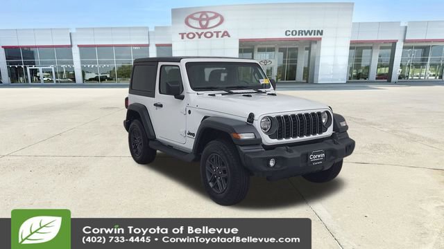 Used 2025 Jeep Wrangler Sport video 2