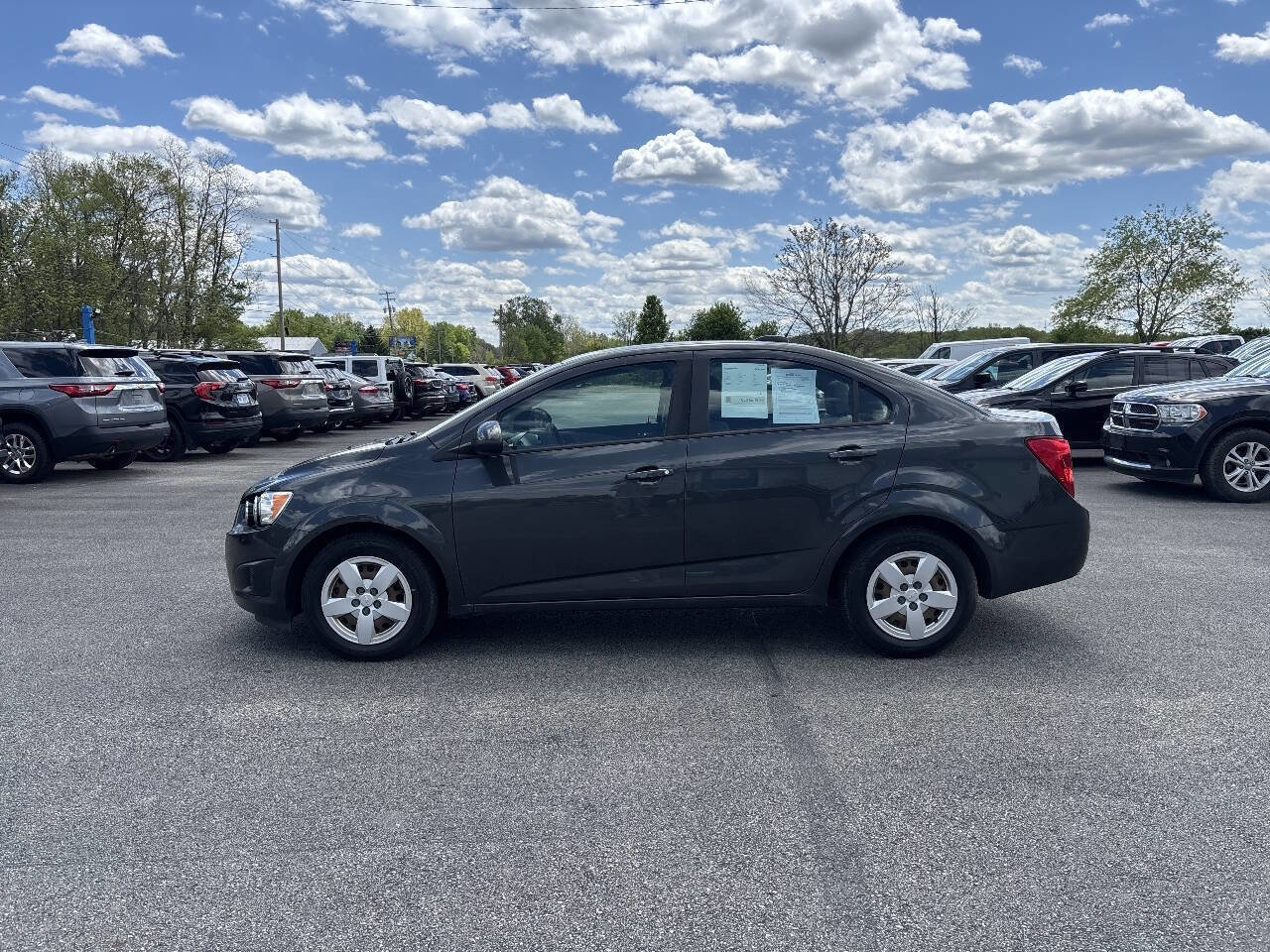 Used 2016 Chevrolet Sonic LS FWD image 2