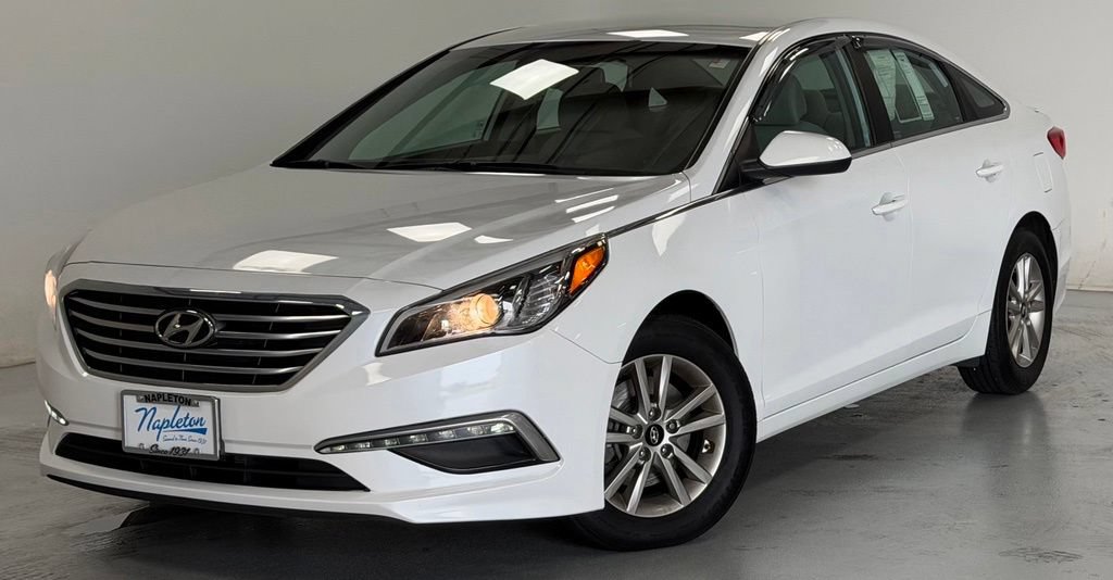 Used 2015 Hyundai Sonata SE w/ Option Group 02