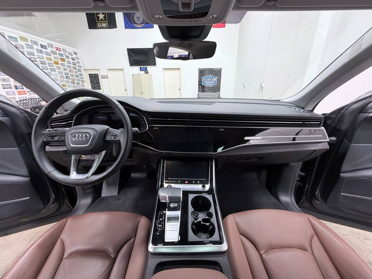 Used 2023 Audi Q8 Prestige AWD/4WD image 32