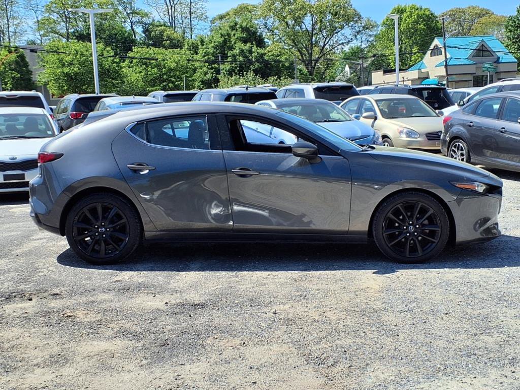 Used 2019 MAZDA MAZDA3 Hatchback w/ Premium Package image 4