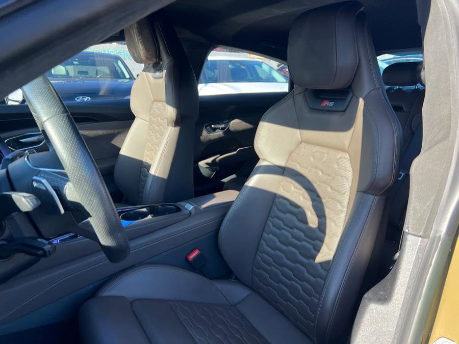 Used 2023 Audi RS e-tron GT w/ Carbon Performance Package image 22