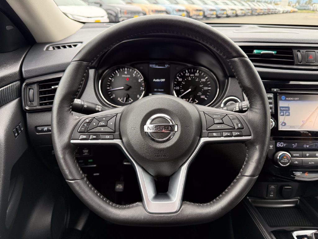 Used 2017 Nissan Rogue SL w/ SL Premium Package AWD/4WD image 24