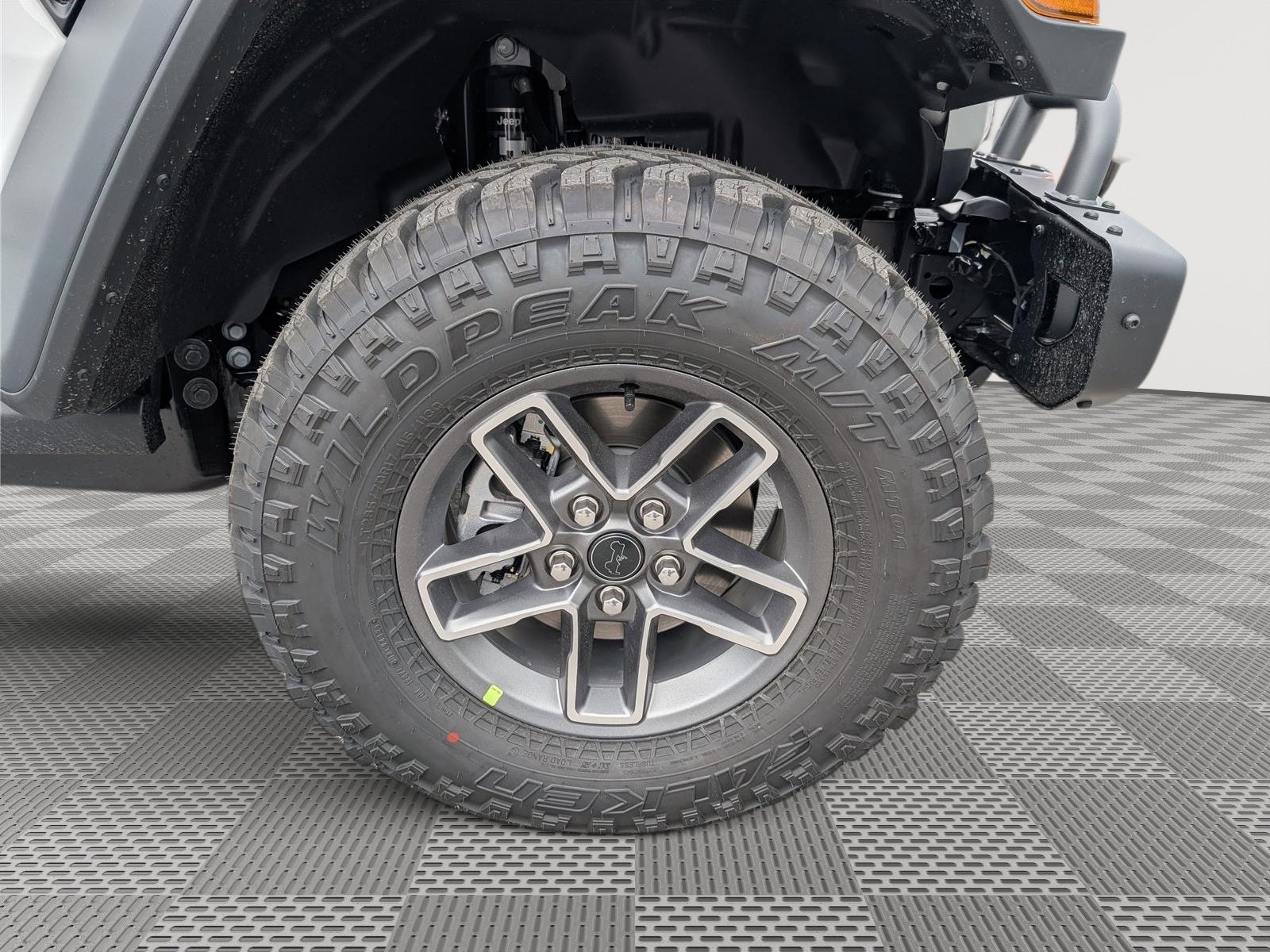 New 2026 Jeep Gladiator Mojave w/ Steel Bumper Group AWD/4WD image 5