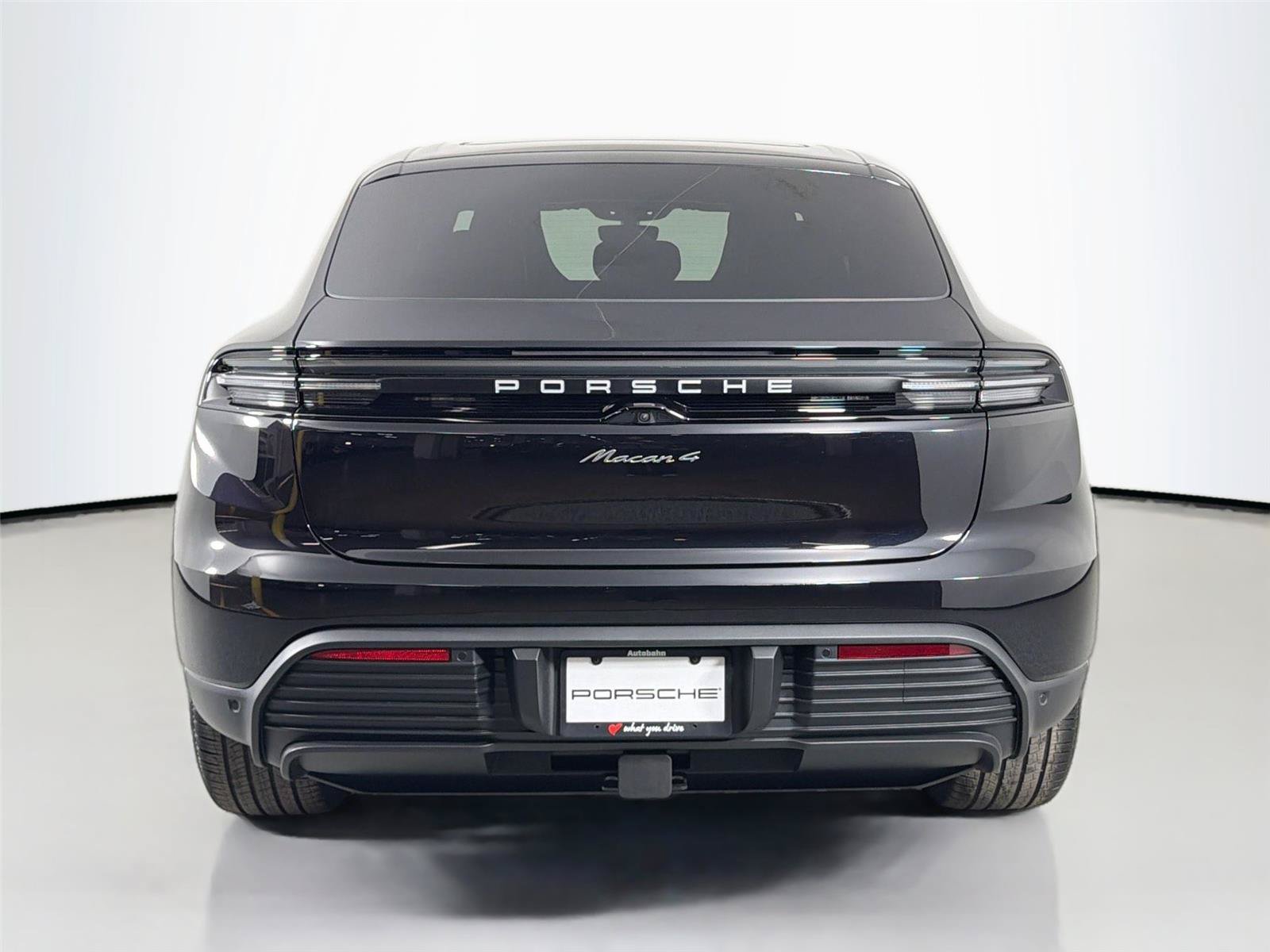 Certified 2026 Porsche Macan 4 Electric AWD/4WD image 6