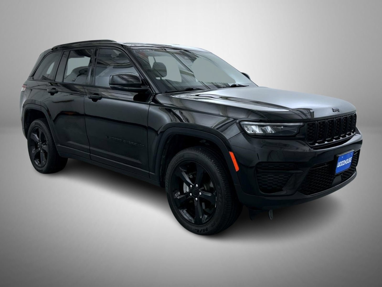 Certified 2023 Jeep Grand Cherokee Altitude AWD/4WD image 3