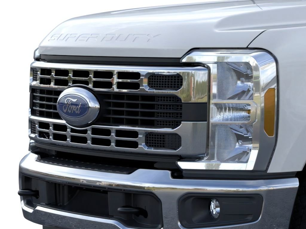 New 2025 Ford F250 XLT image 40