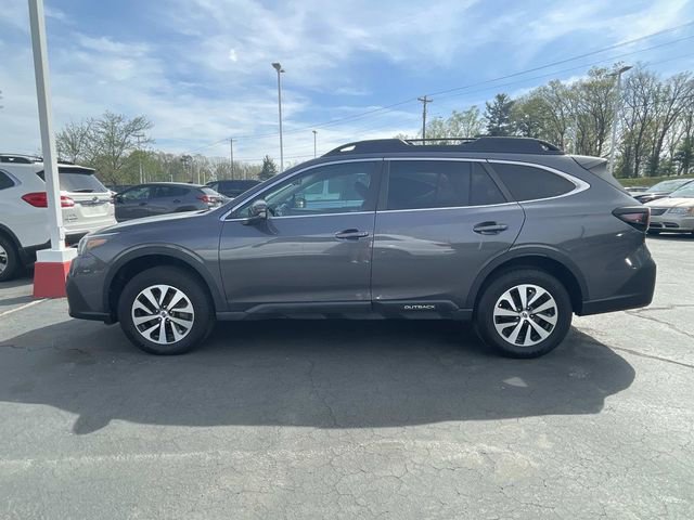 Used 2022 Subaru Outback Premium image 2