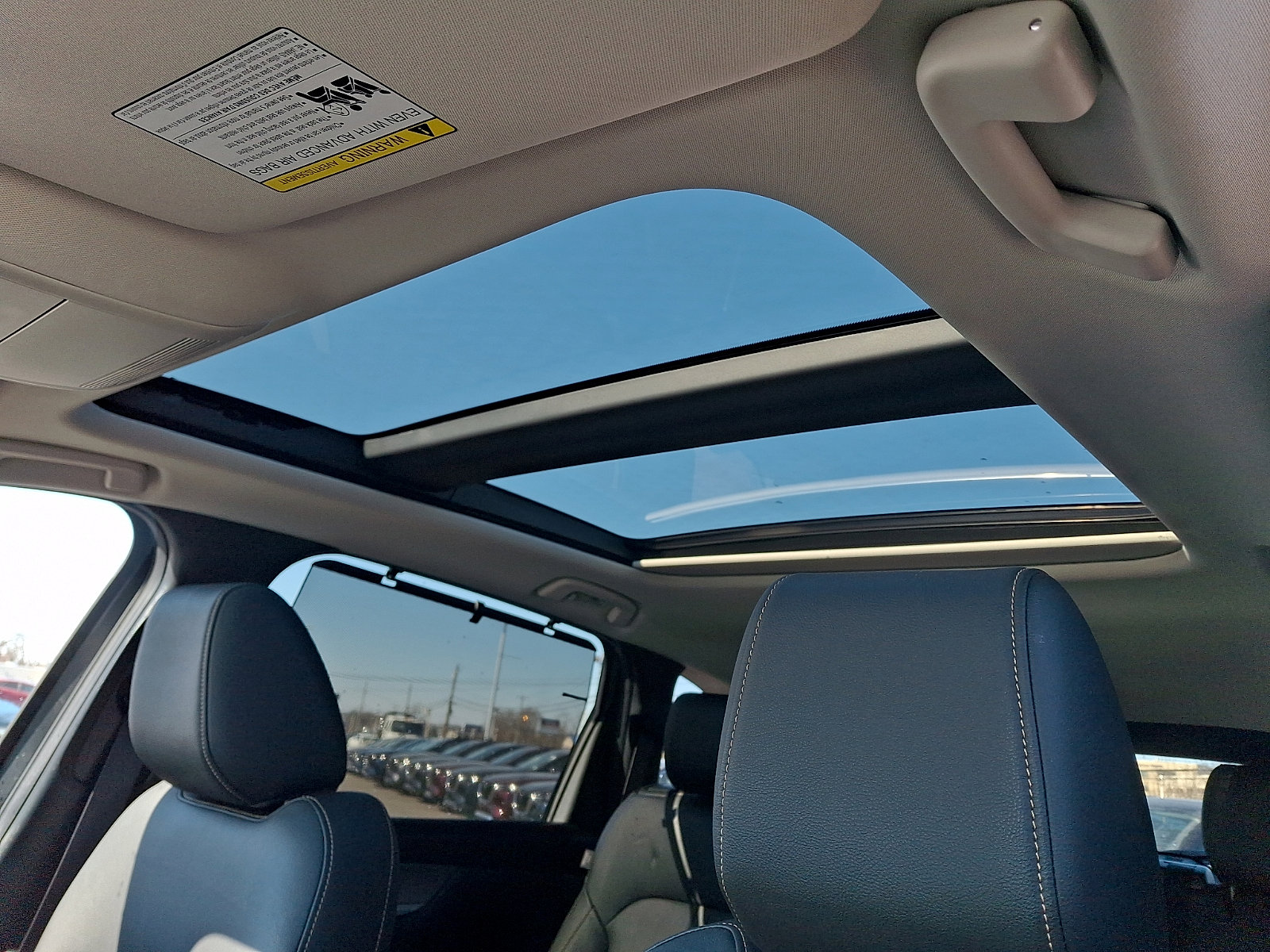 Certified 2024 MAZDA CX-90 Plug-In Hybrid w/ Premium Pkg image 17