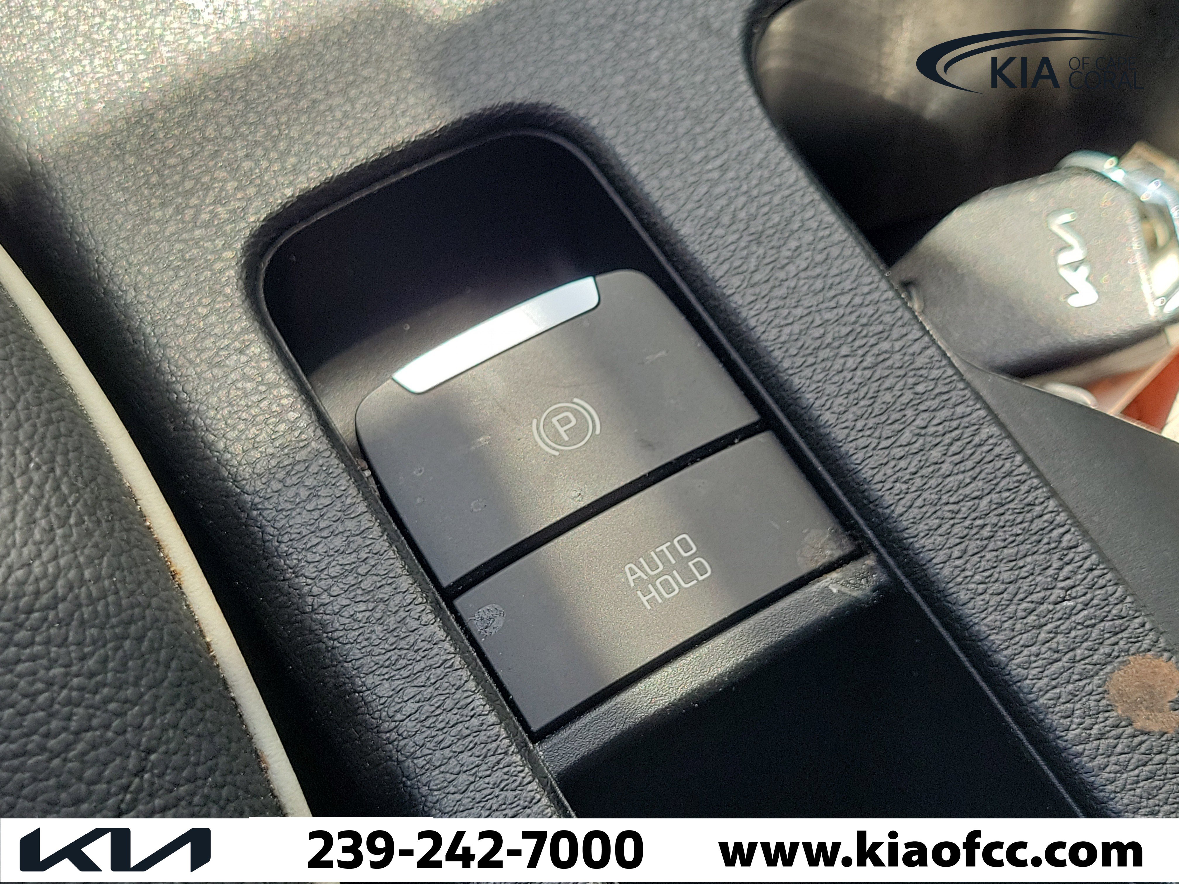 Used 2024 Kia Forte GT-Line image 30