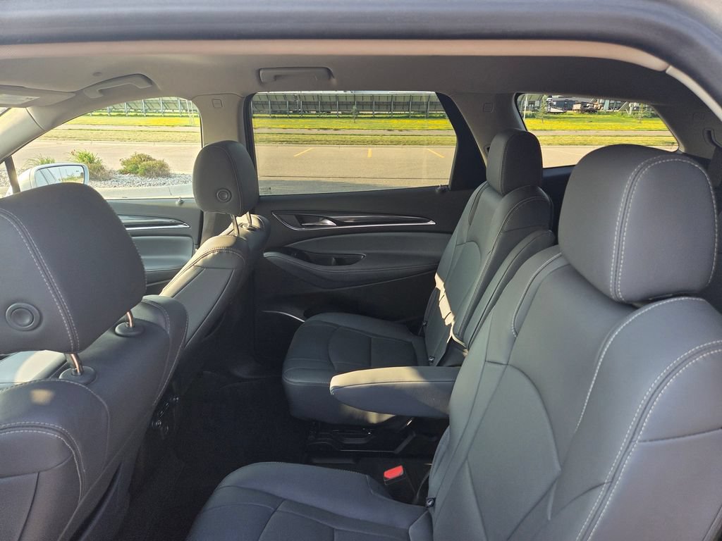 Used 2020 Buick Enclave Essence AWD/4WD image 45