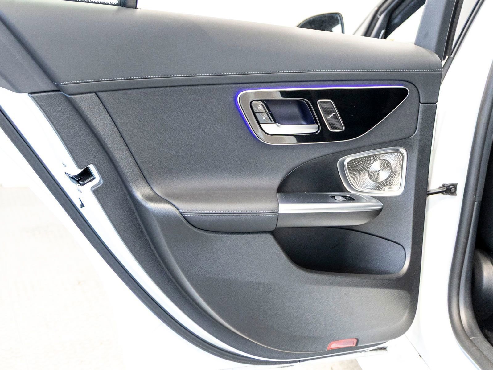 Used 2024 Mercedes-Benz C 300 Sedan image 19