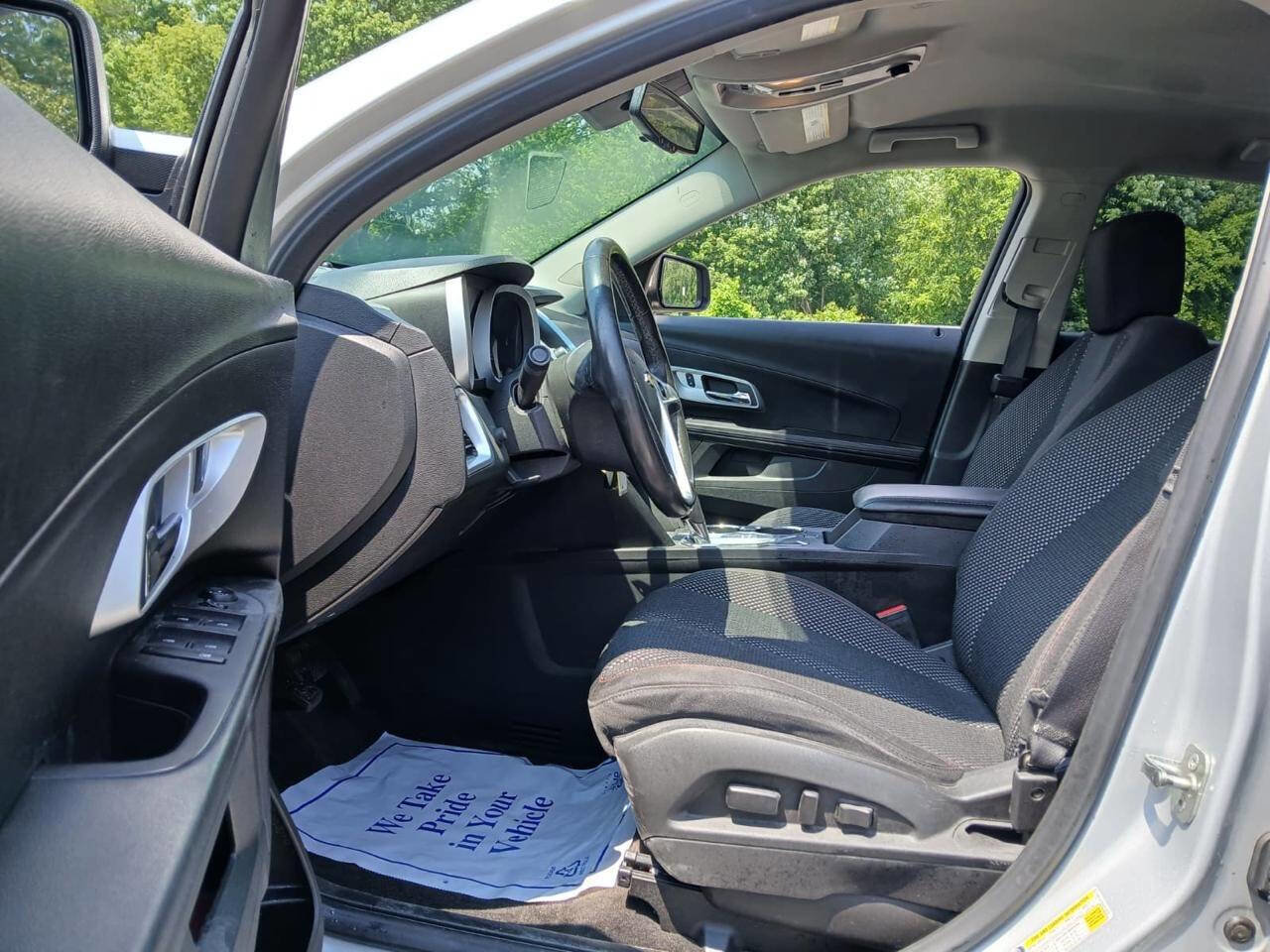 Used 2016 Chevrolet Equinox LT w/ Convenience Package image 9