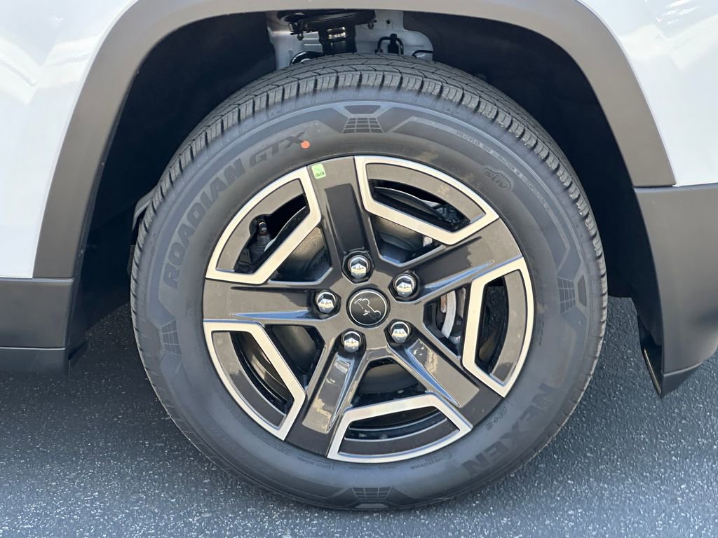 New 2026 Jeep Cherokee Laredo image 13