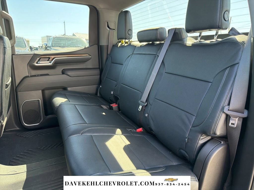 Used 2023 Chevrolet Silverado 1500 LT AWD/4WD image 18