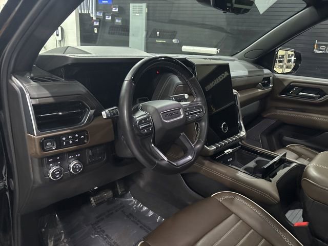 Used 2025 GMC Yukon Denali Ultimate image 17
