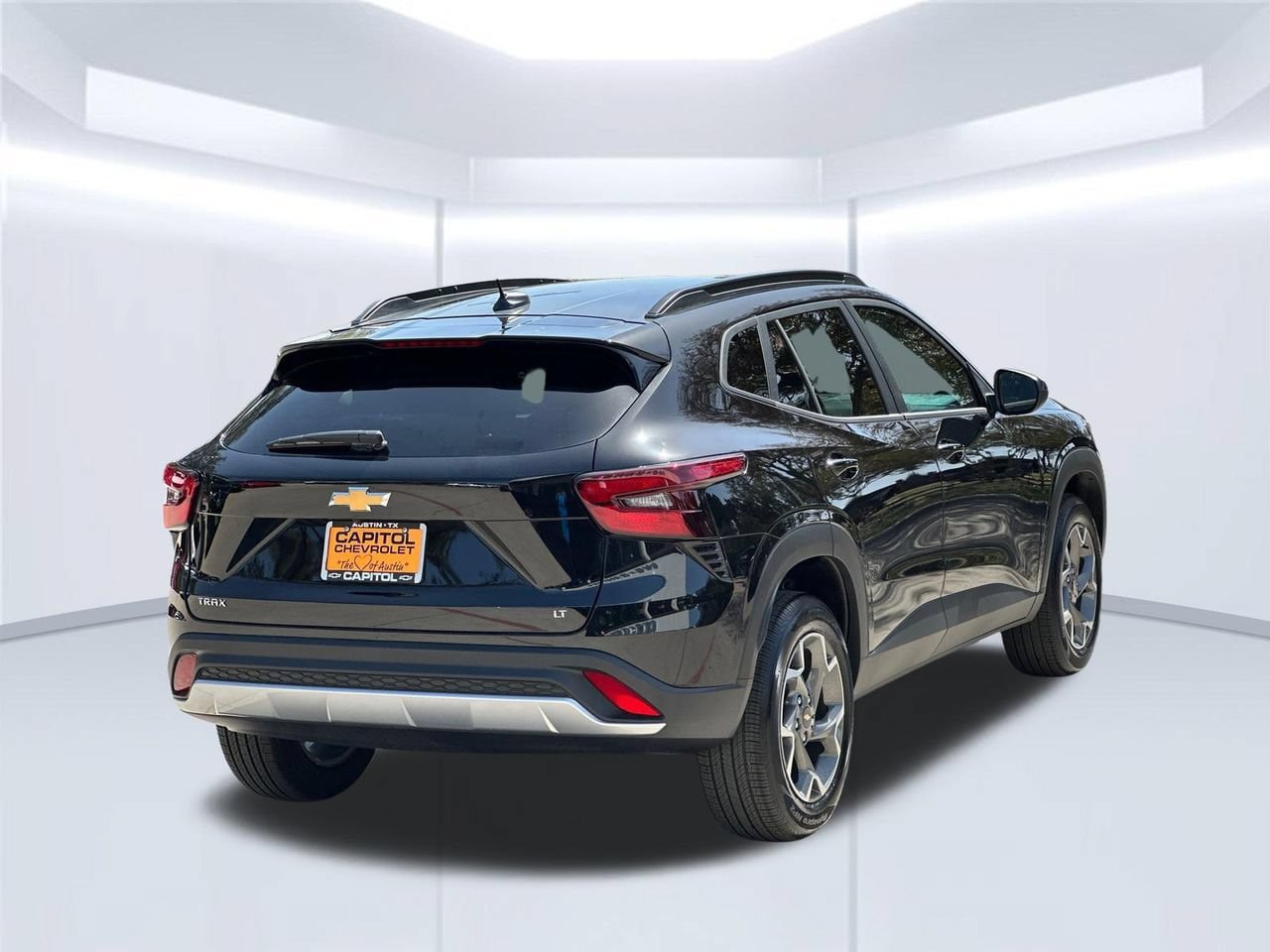 New 2026 Chevrolet Trax RS w/ Sunroof Package FWD image 6