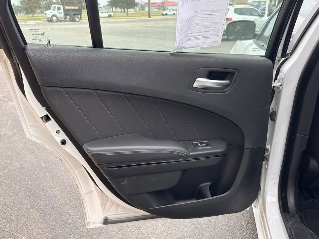 Used 2023 Dodge Charger SXT w/ Blacktop Package image 15