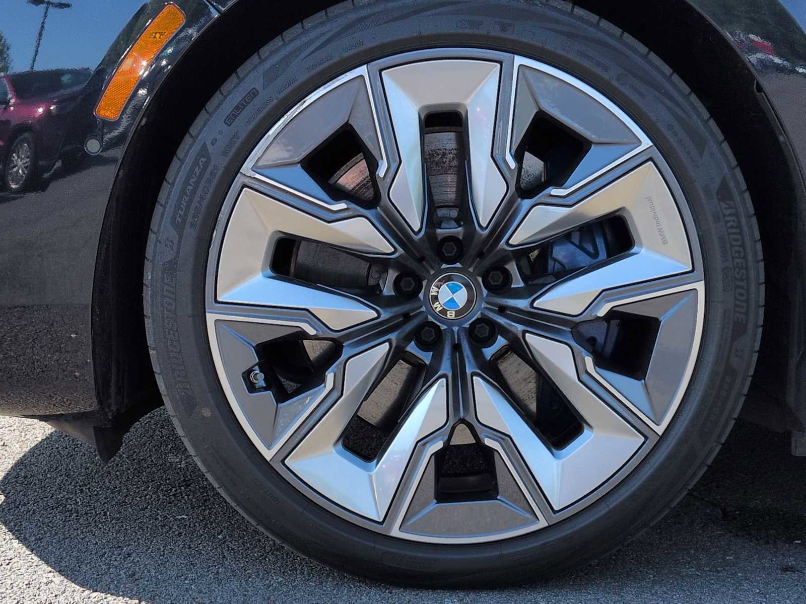 Certified 2024 BMW i7 M70 image 14