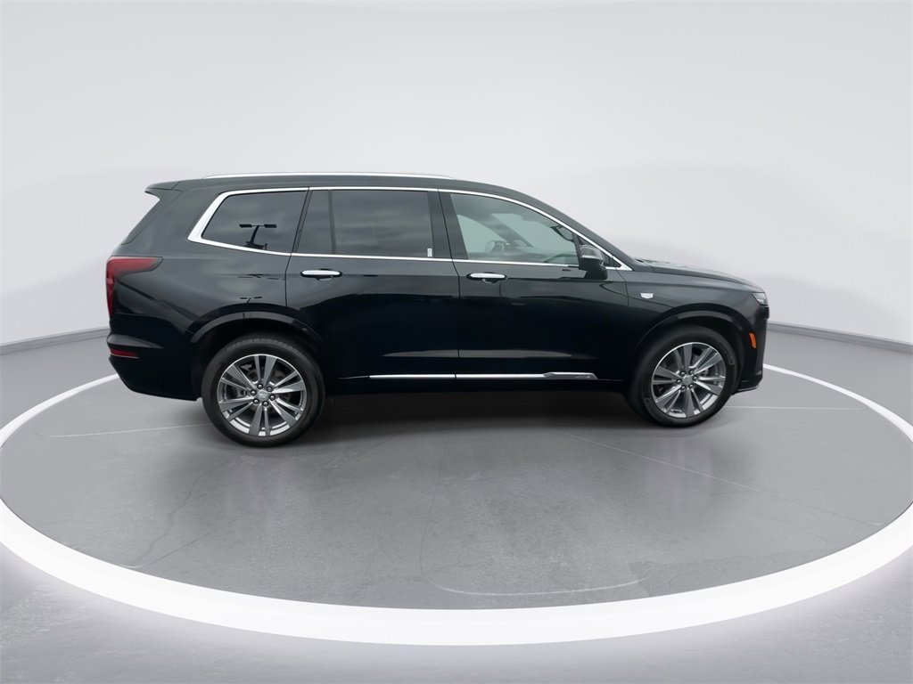 Used 2023 Cadillac XT6 Premium Luxury image 9