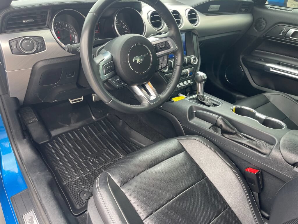 Used 2021 Ford Mustang Premium RWD image 5