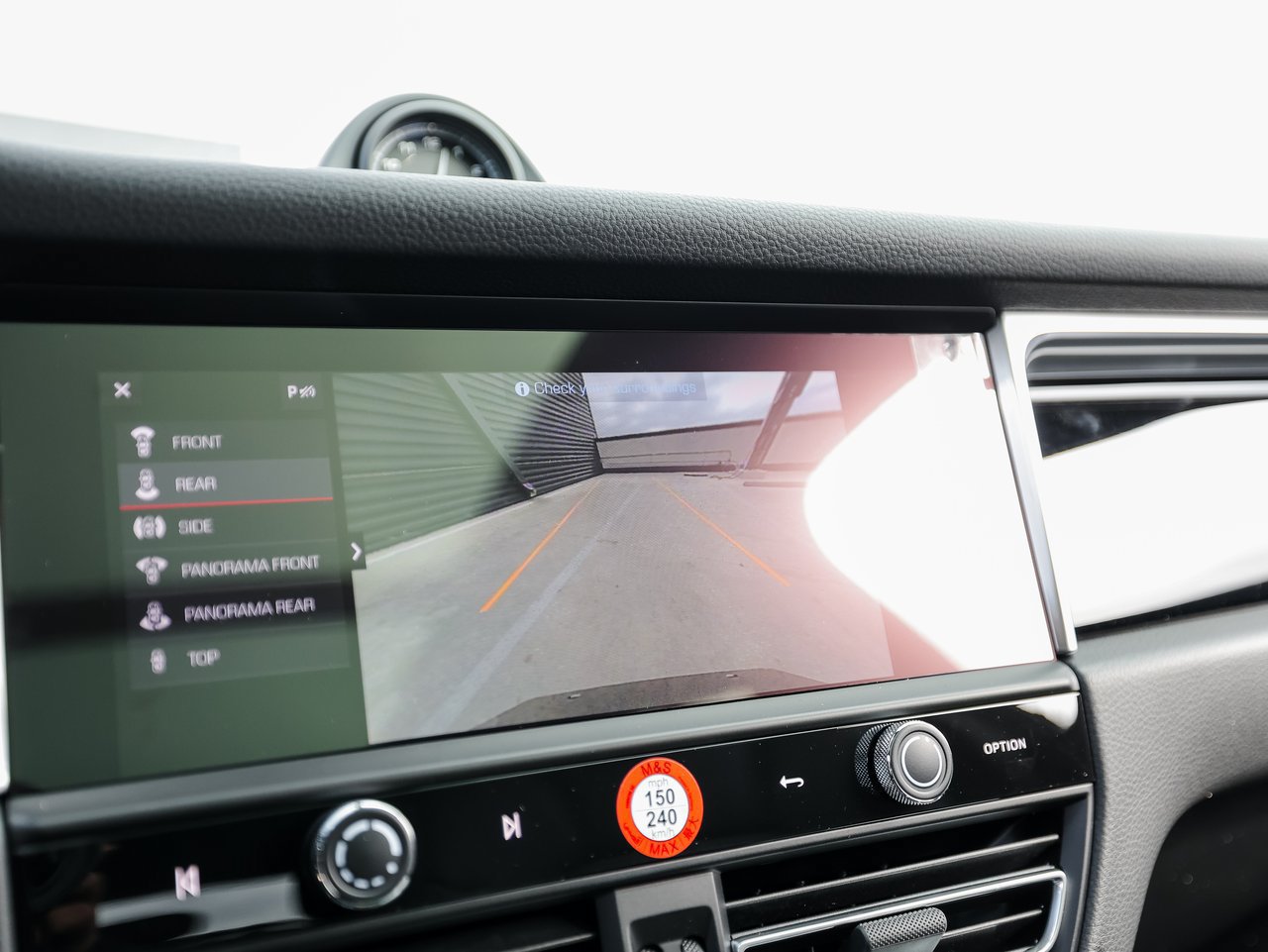 Certified 2026 Porsche Macan S AWD/4WD image 19