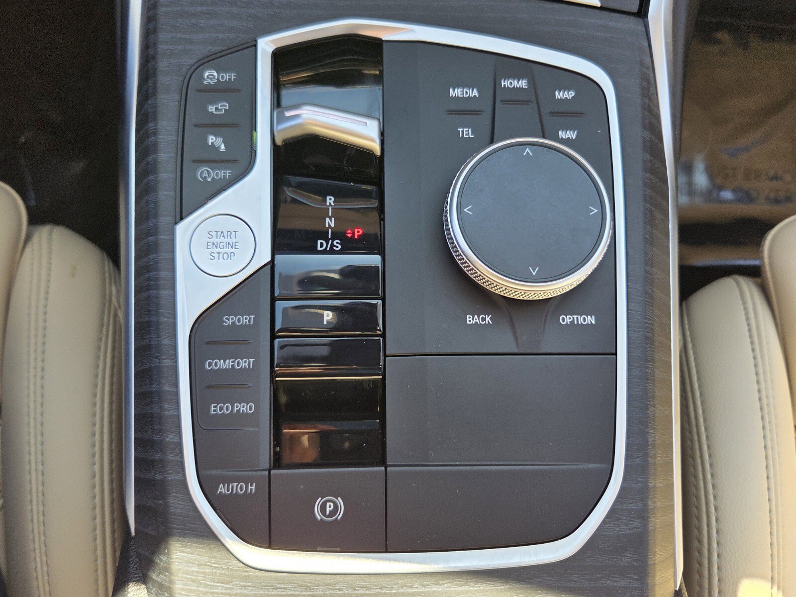 New 2026 BMW 430i Coupe w/ Parking Assistance Package image 24