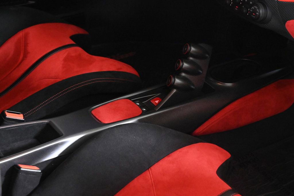 Certified 2019 Ferrari 488 Pista Coupe image 21