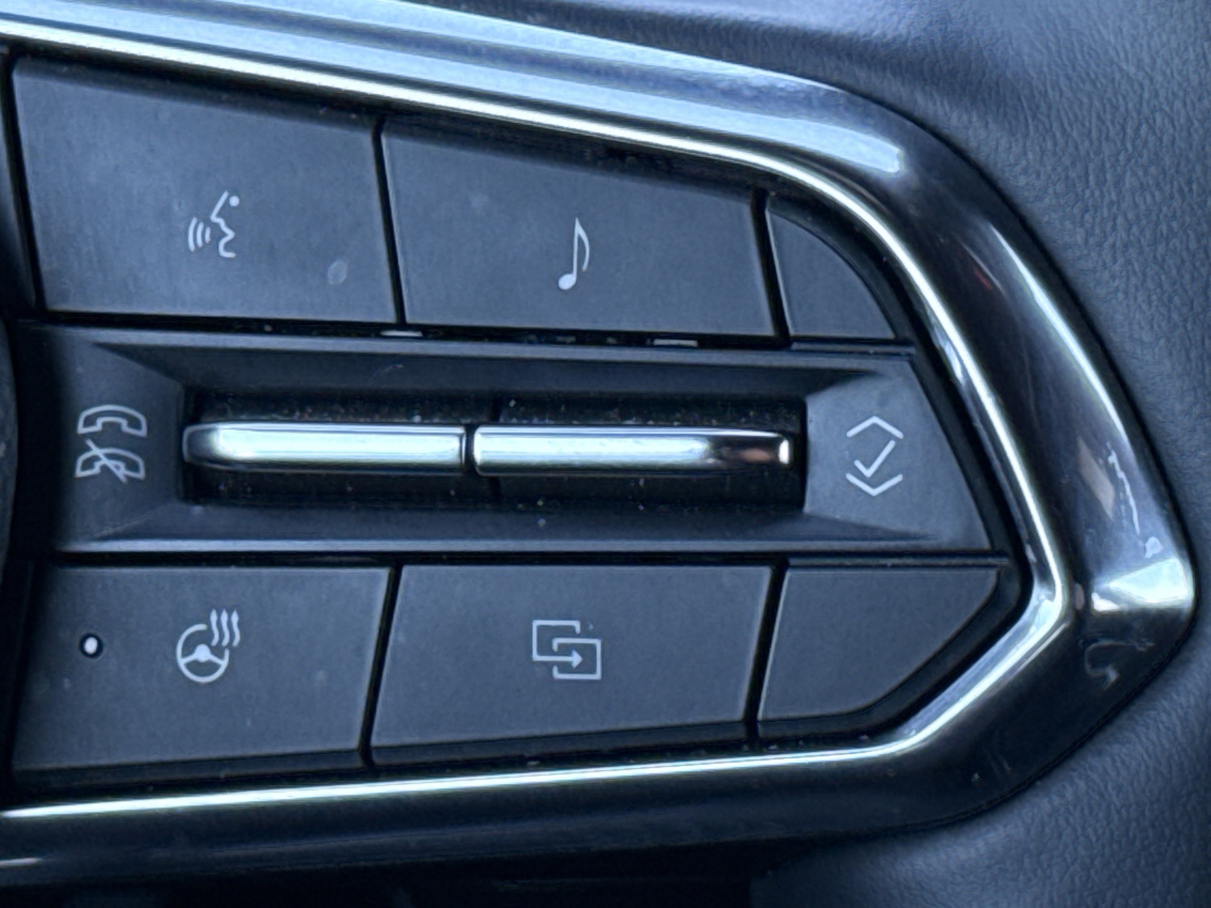 Certified 2025 Chevrolet Equinox LT image 20