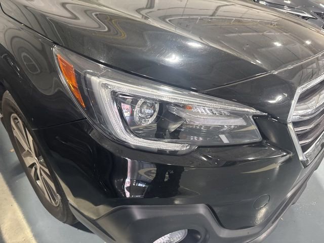 Used 2018 Subaru Outback 2.5i Limited AWD/4WD image 2