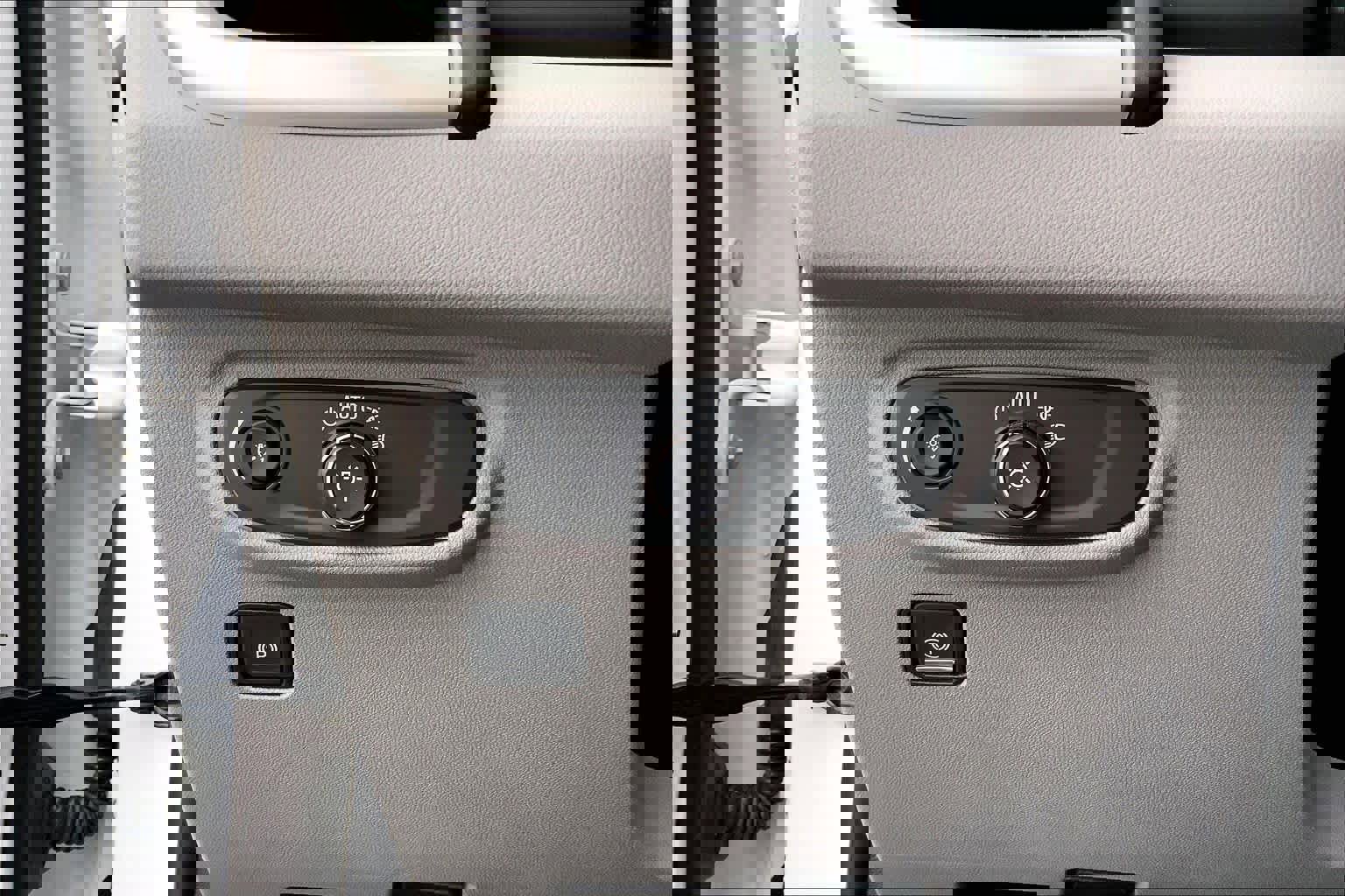 Certified 2022 GMC Terrain SLE w/ Driver Convenience Package image 32