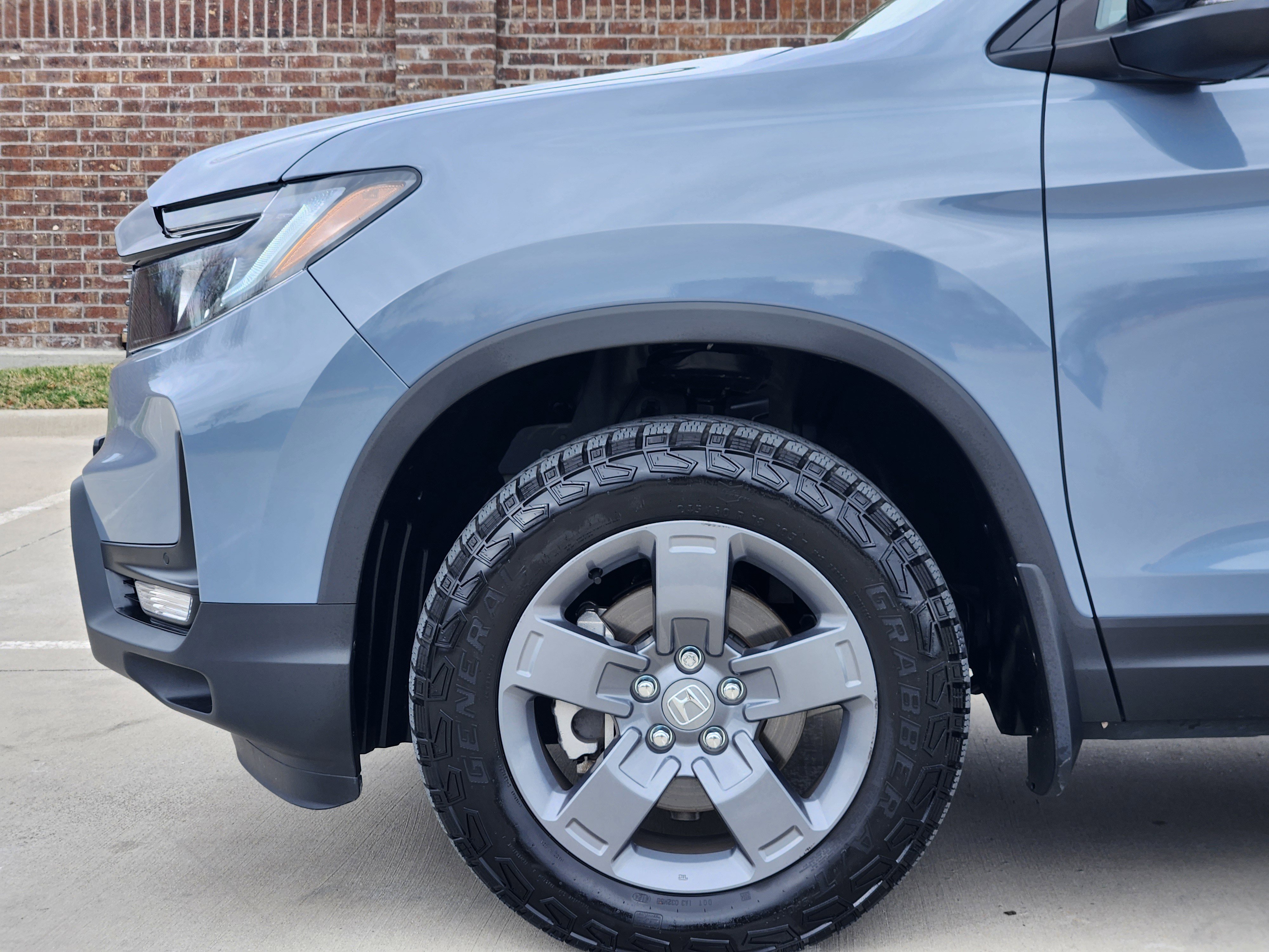 Certified 2025 Honda Ridgeline TrailSport image 10