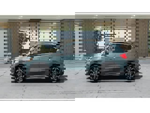 New 2025 BMW X1 xDrive28i w/ Premium Package image 4