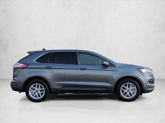 Used 2023 Ford Edge SEL image 4