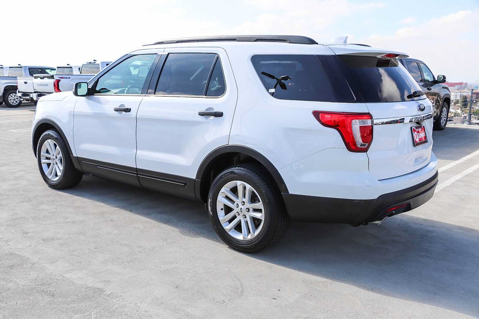 Used 2017 Ford Explorer FWD image 7