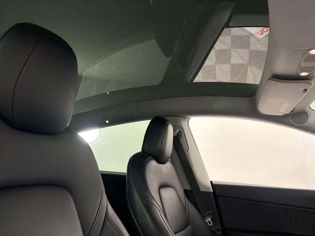 Used 2021 Tesla Model Y Long Range image 28