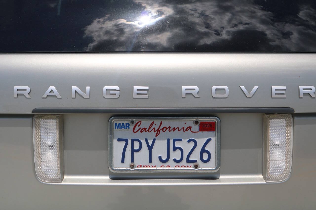 Used 2010 Land Rover Range Rover HSE LUX AWD/4WD image 17