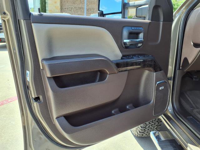 Used 2015 GMC Sierra 2500 Denali w/ Duramax Plus Package image 20