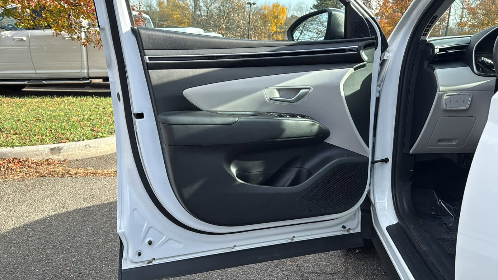 Used 2023 Hyundai Tucson SEL image 11