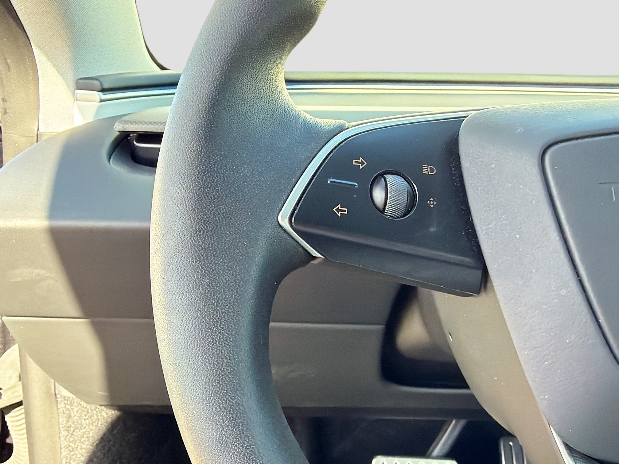 Used 2025 Tesla Model 3 Performance AWD/4WD image 34