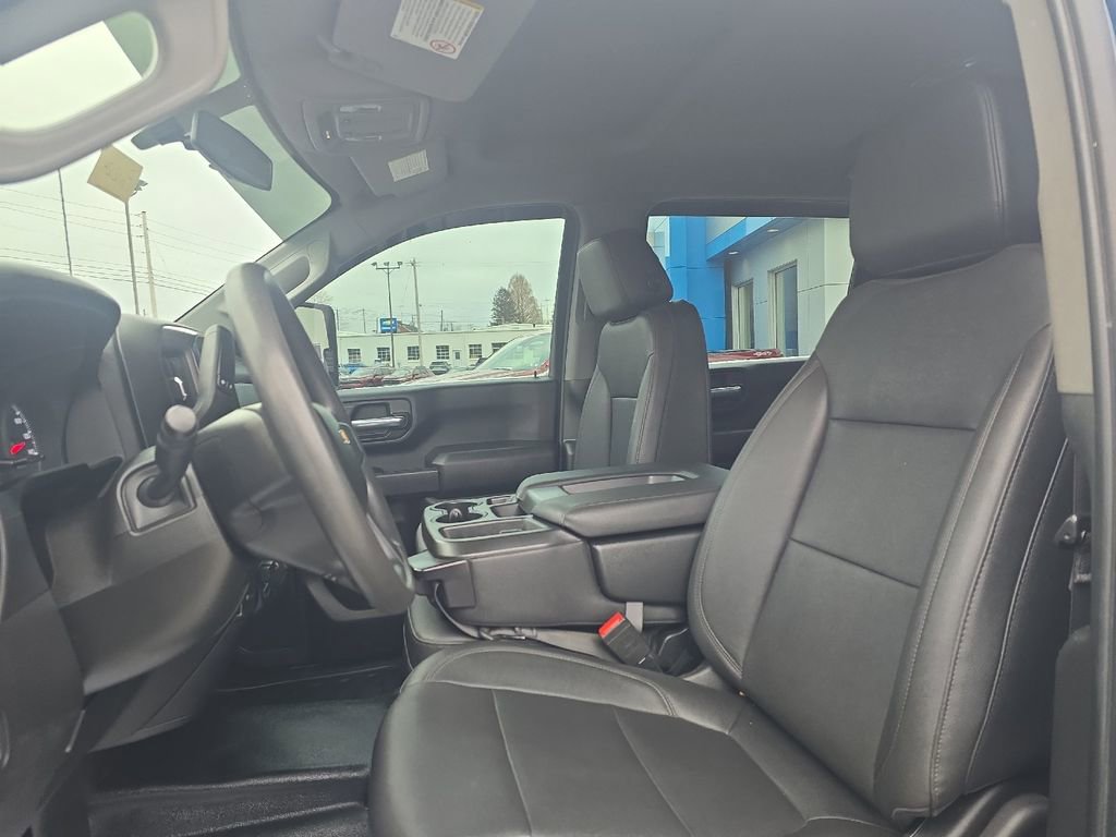 Used 2023 Chevrolet Silverado 3500 W/T image 5