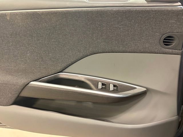 Used 2024 Lucid Air Touring image 37