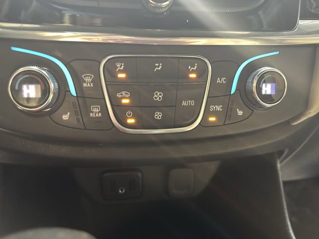 Certified 2023 Chevrolet Traverse LT AWD/4WD image 13