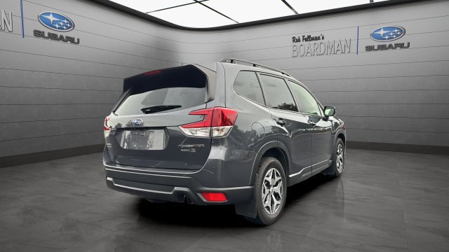 Used 2022 Subaru Forester Premium AWD/4WD image 5