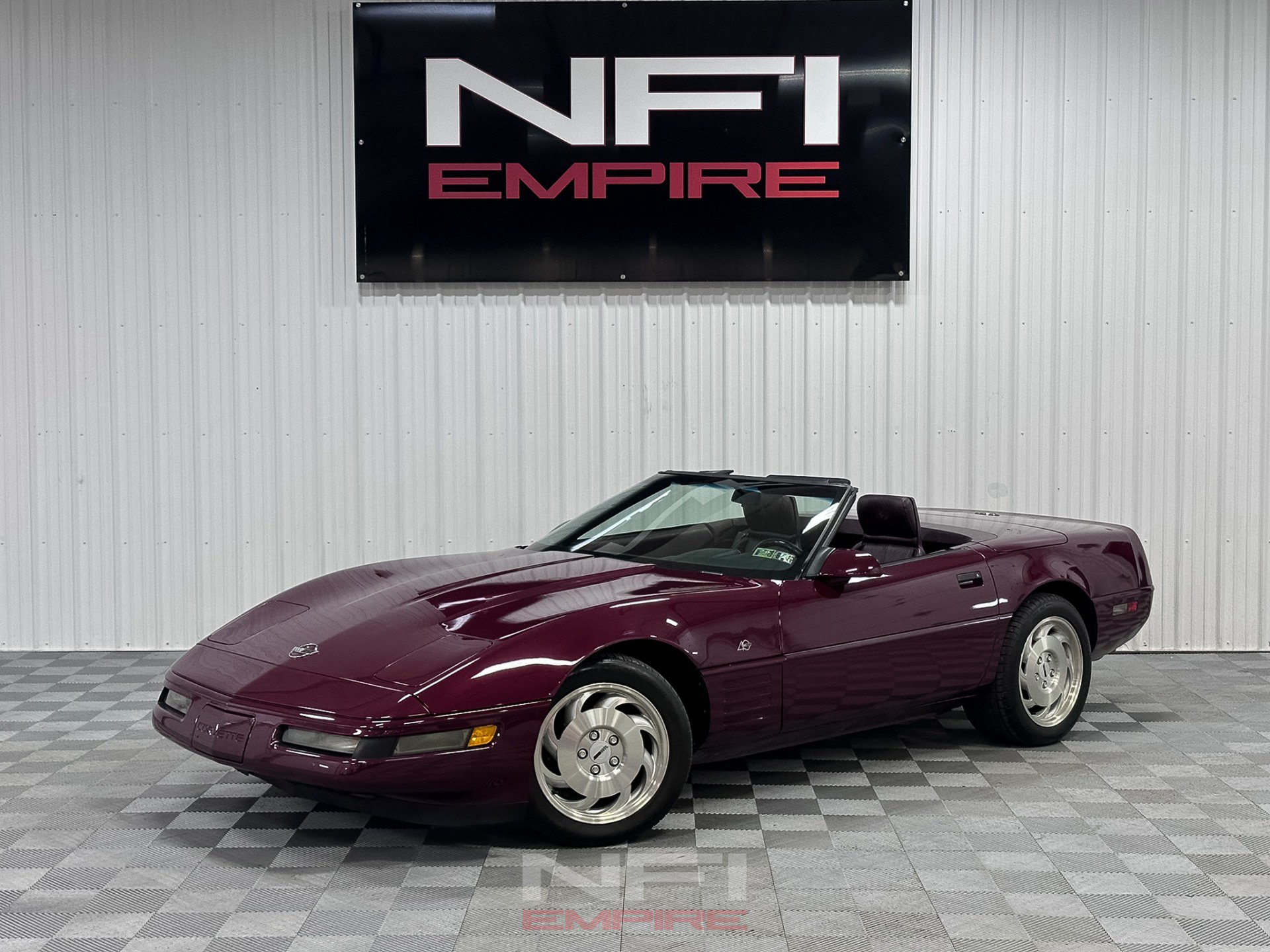 Used 1993 Chevrolet Corvette Convertible RWD image 1