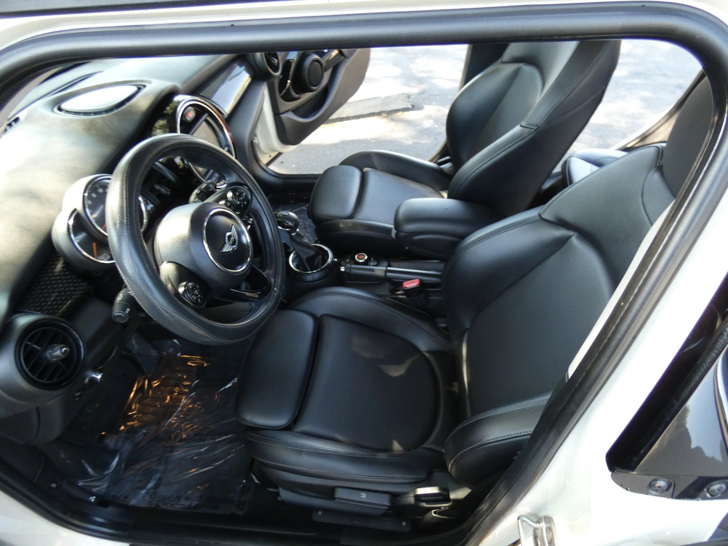 Used 2017 MINI Cooper S image 39