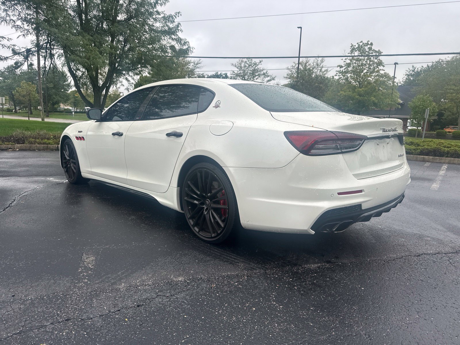 Used 2021 Maserati Quattroporte Trofeo RWD image 2